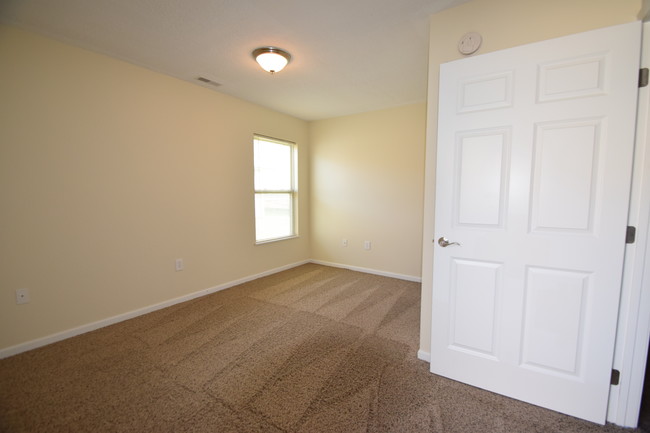 Building Photo - Cheswick Village