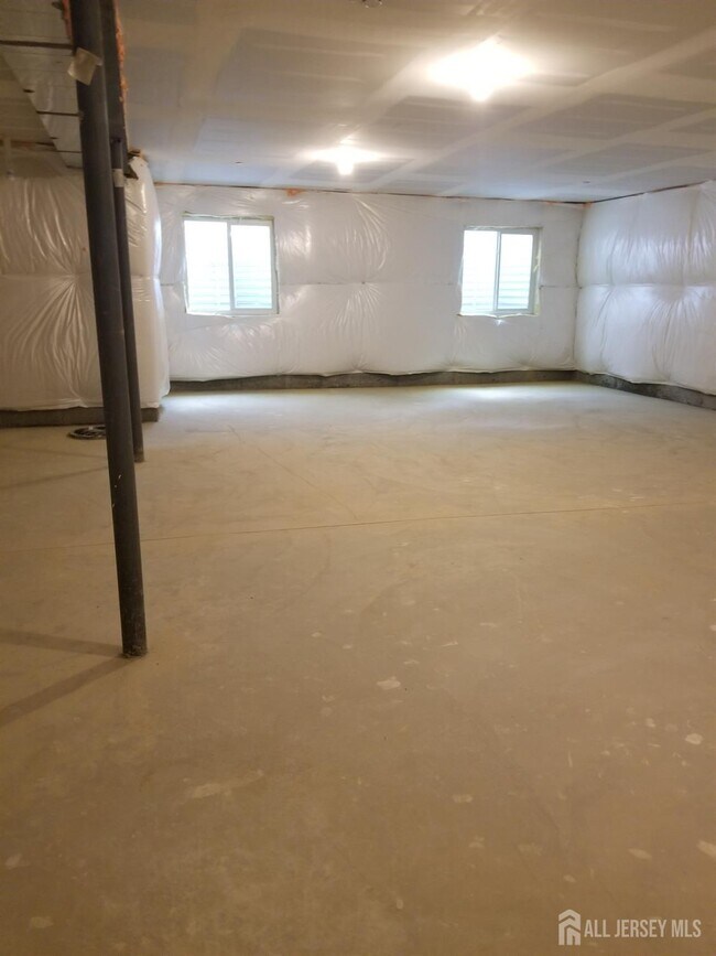 Building Photo - 4403 Thompson Dr