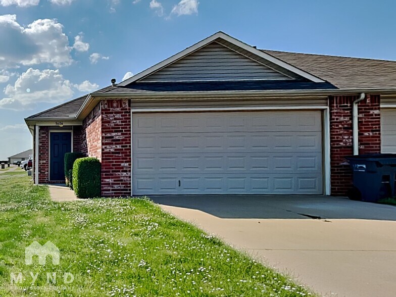 Building Photo - 5606 N 35th St