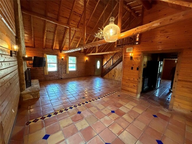 Building Photo - 1215 Agarita Dr