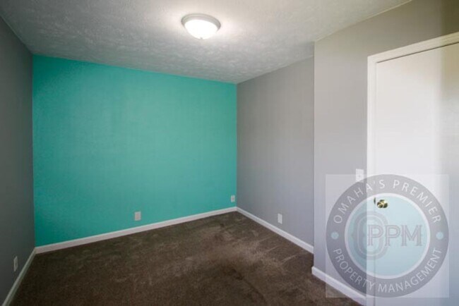Building Photo - Beautiful 3Bd/2Ba home in Omaha, NE | Finished Basement!