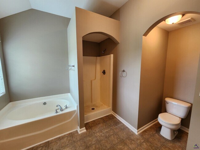 Building Photo - 103 Haven Way