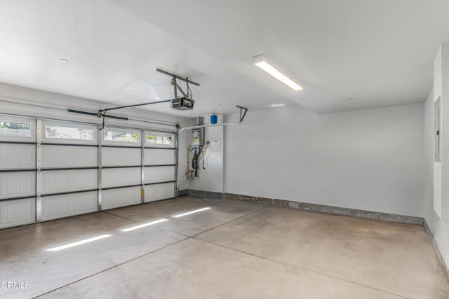 Building Photo - 354 Solares St