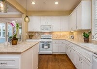 Building Photo - 8245 Sunstone St