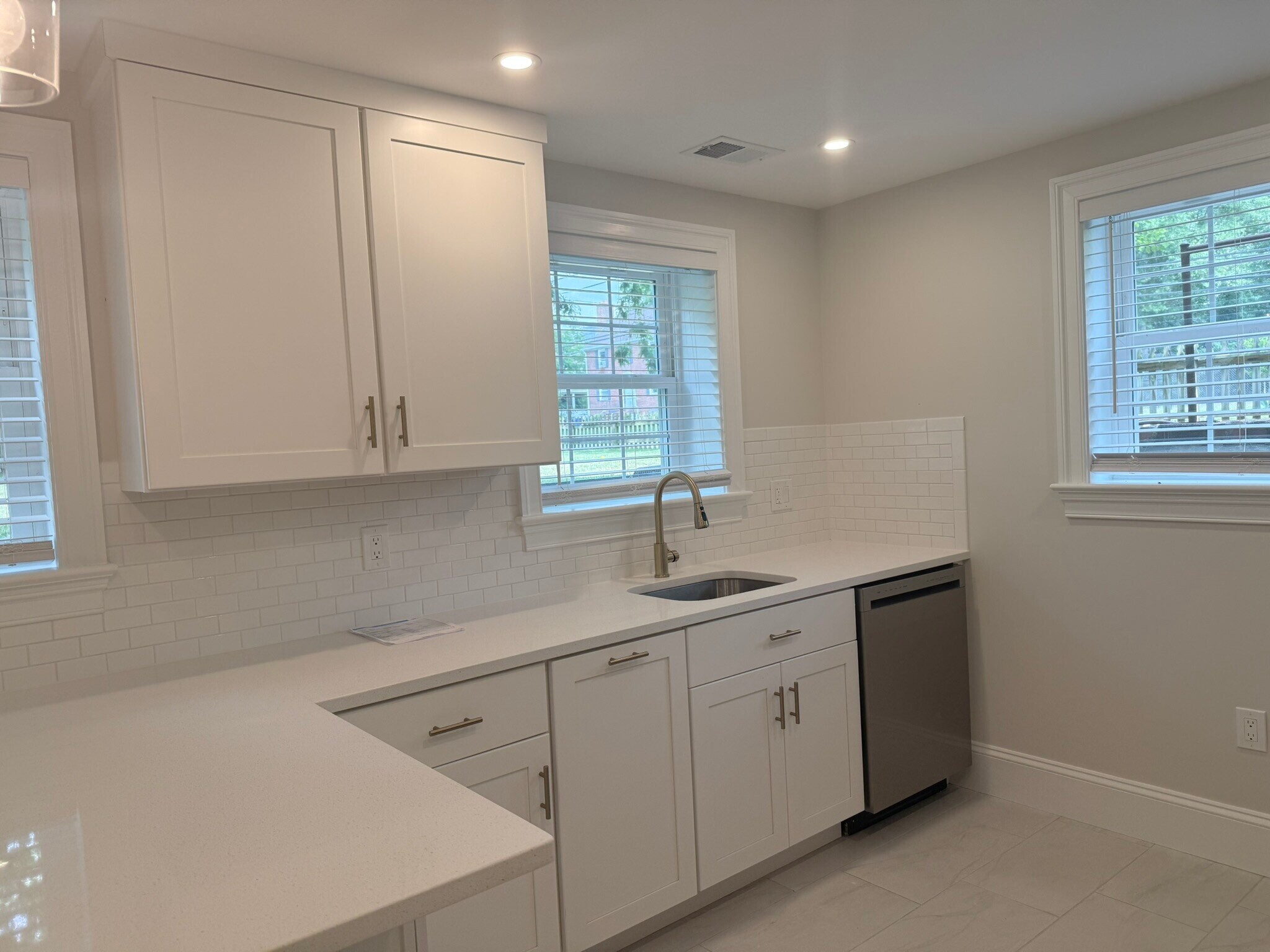 Building Photo - 7018 Wake Forest Dr