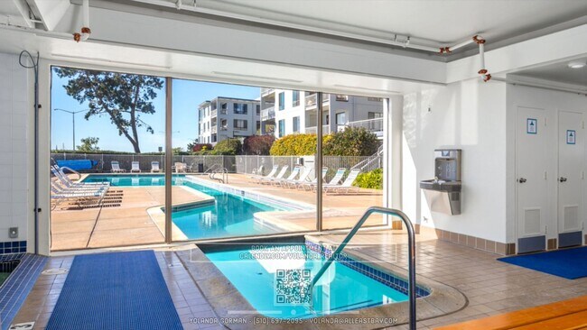 Building Photo - Beautifully Updated Junior 1bd/1ba at reso...