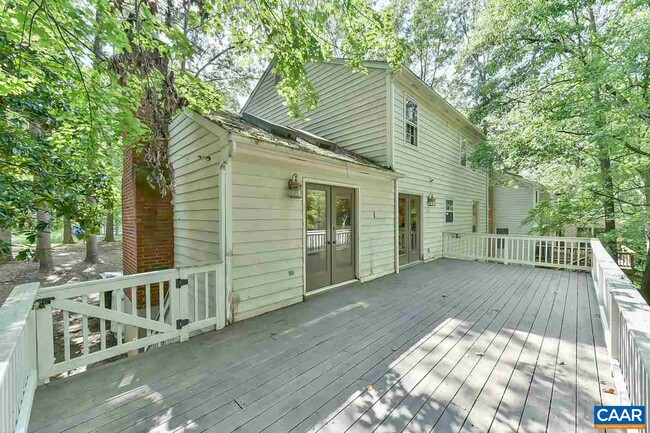 Building Photo - 1012 Wildmere Pl