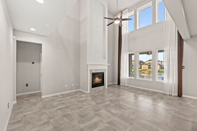 Building Photo - 3506 Lake Bella Megan Dr