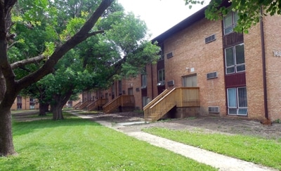 Building Photo - Hickory Court Apartments