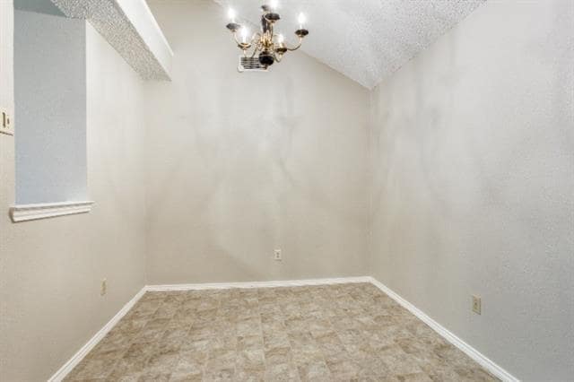 Building Photo - 2513 Winding Rd