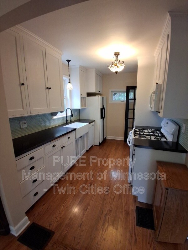 Building Photo - 16050 45th St NE