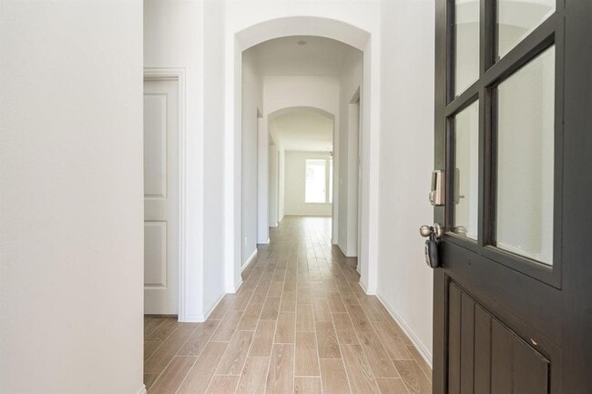 Building Photo - 30423 Agave Cir Ct