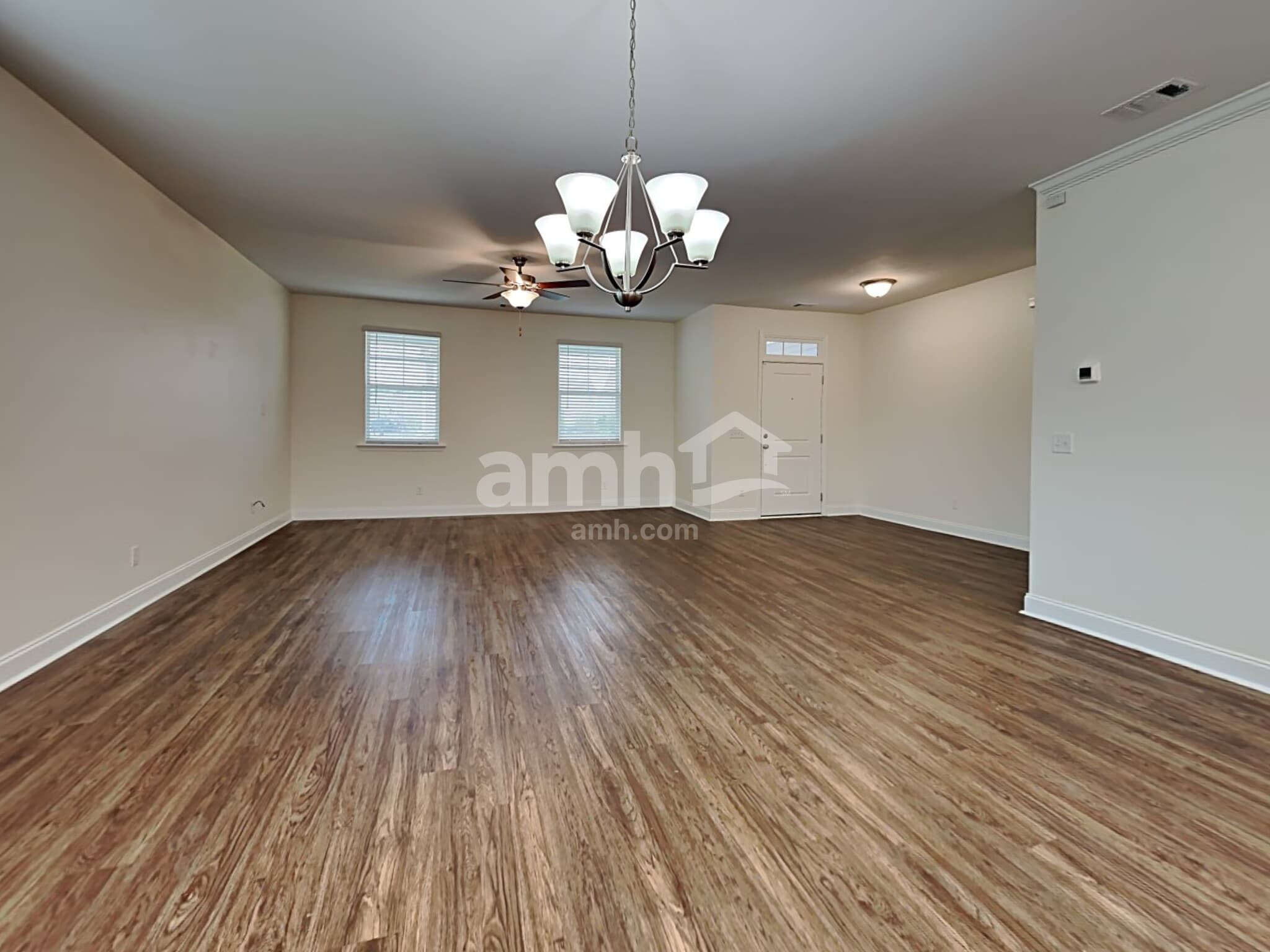 Building Photo - 208 Parkside Blvd