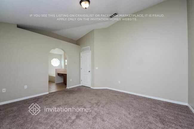 Building Photo - 5541 Silver Thistle Ln