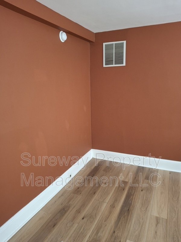 Building Photo - 878 Haddon Ave