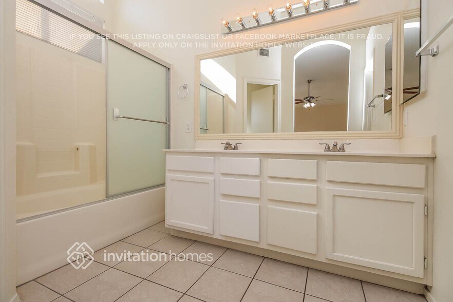 Building Photo - 11311 W Alice Ave