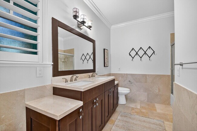 Building Photo - 13172 Doubletree Cir