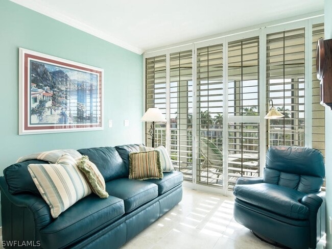 Building Photo - 3971 Gulf Shore Blvd N