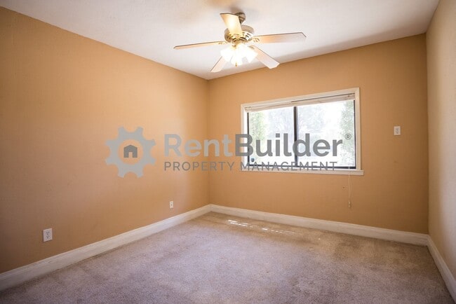 Building Photo - CALL US TODAY AT (505) 808-6467 TO SCHEDUL...