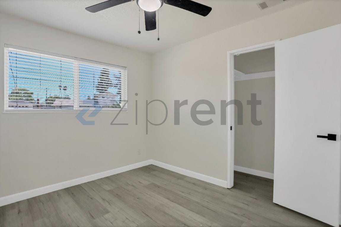Building Photo - Unit