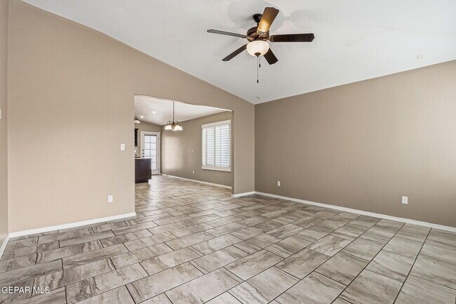 Building Photo - 14809 Tierra Crystal Ave
