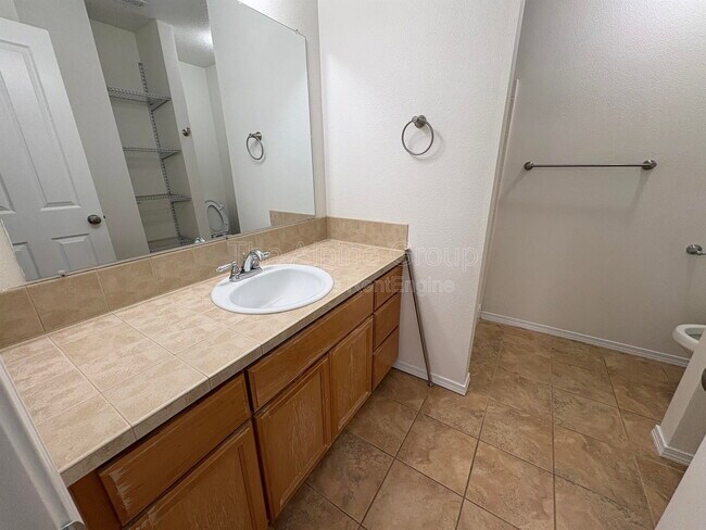 Building Photo - 210 NW Connell Ave