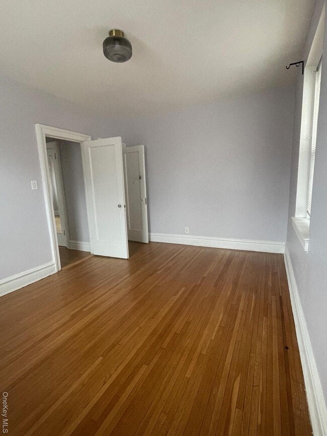 Building Photo - 77-20 Austin St