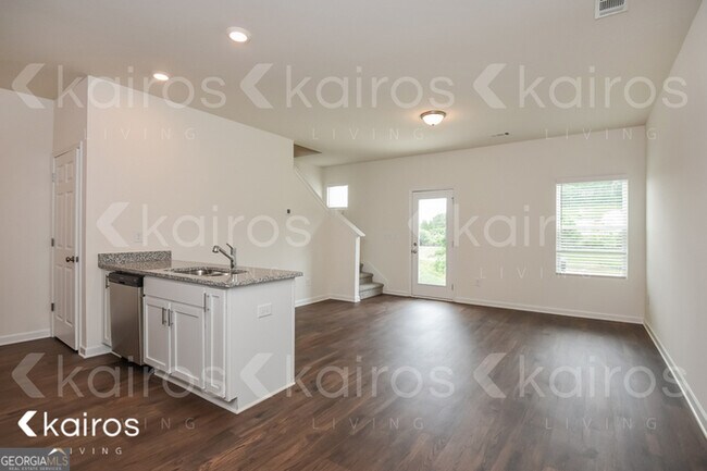 Building Photo - 123 Dudley Wy