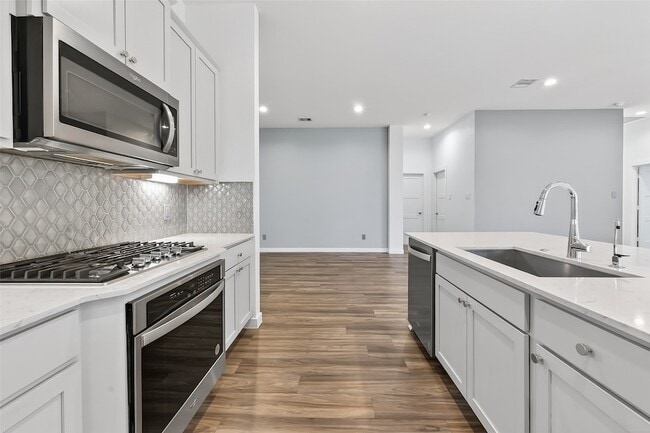 Building Photo - 13304 Big Sky Ct