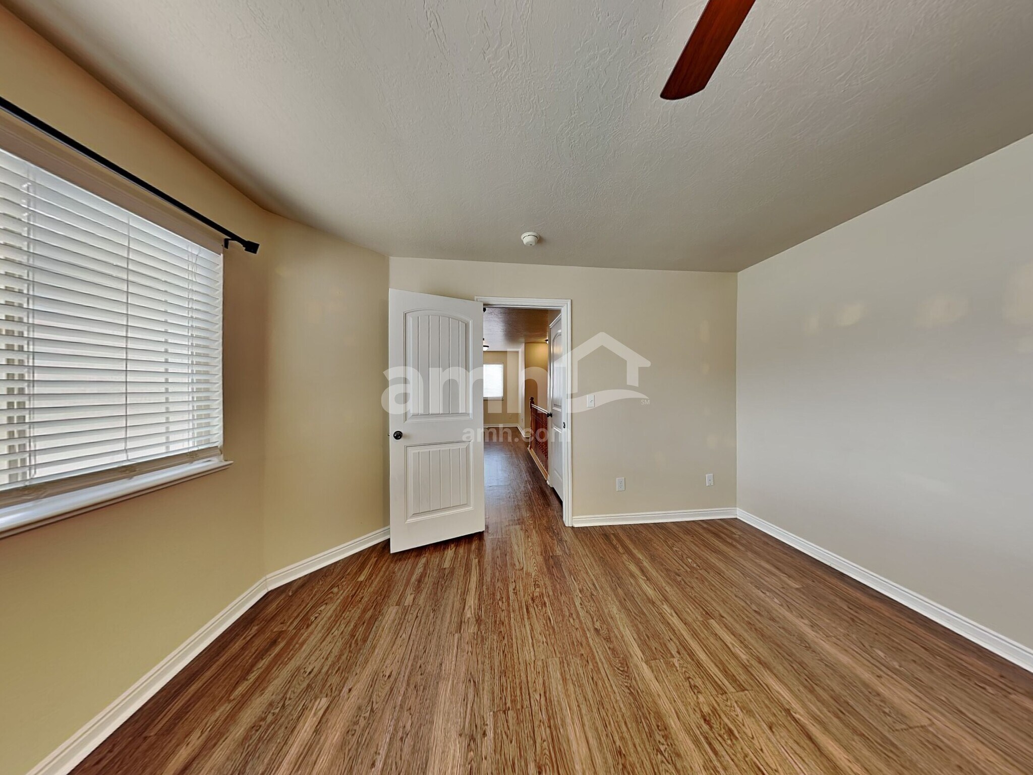 Building Photo - 4808 Addison Ave