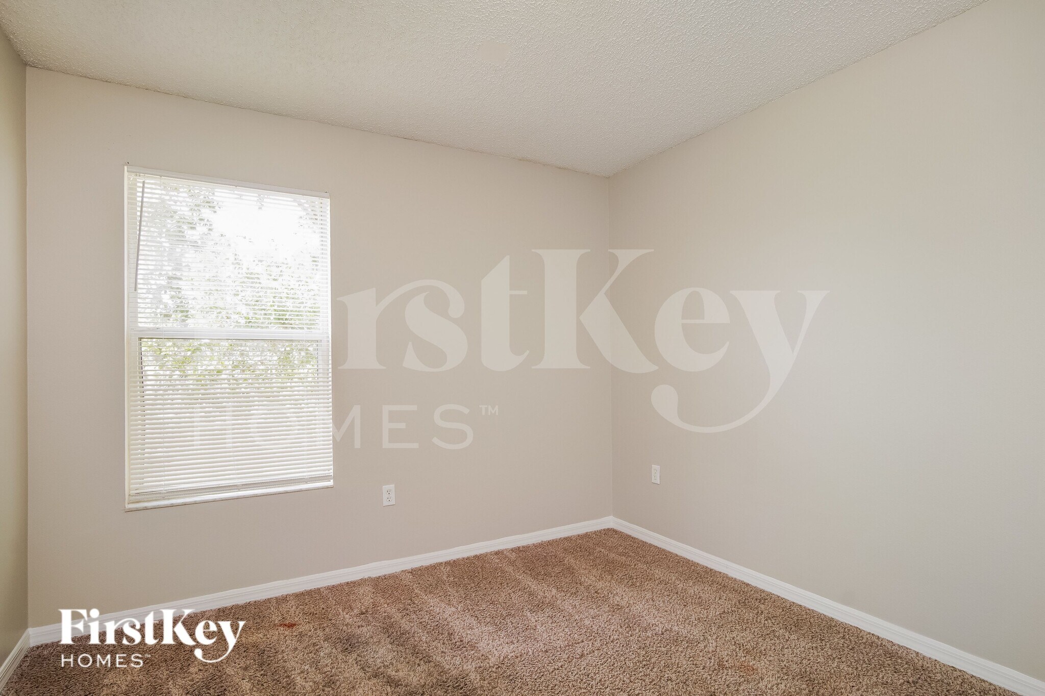 Building Photo - 660 Floridian Dr