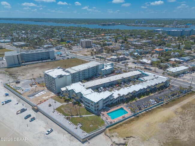 Building Photo - 935 S Atlantic Ave