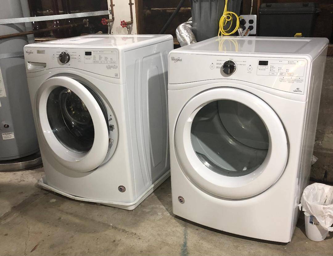 Private washing machine and dryer - 223 W G St