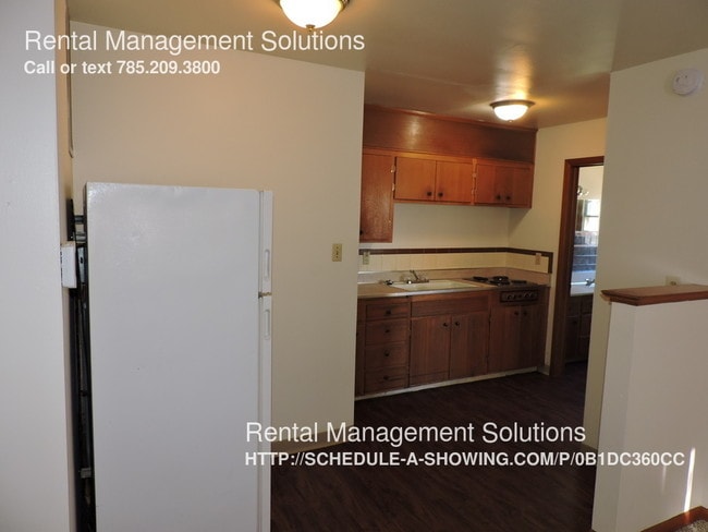 Building Photo - Don Con Apartments - 1 BR 1 Bath