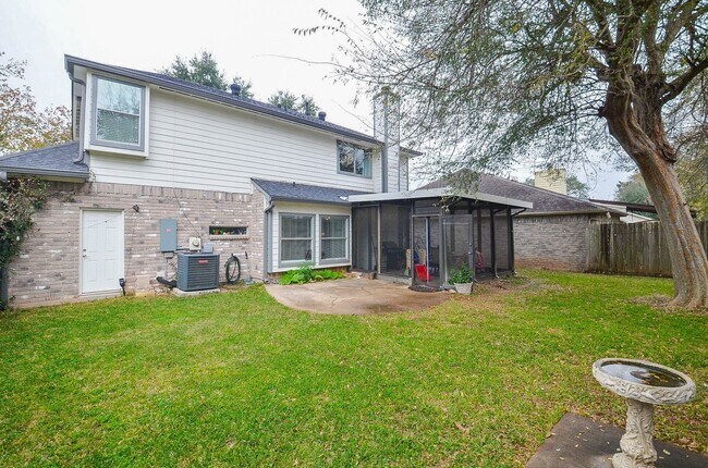 Building Photo - 4614 Rainbow Run