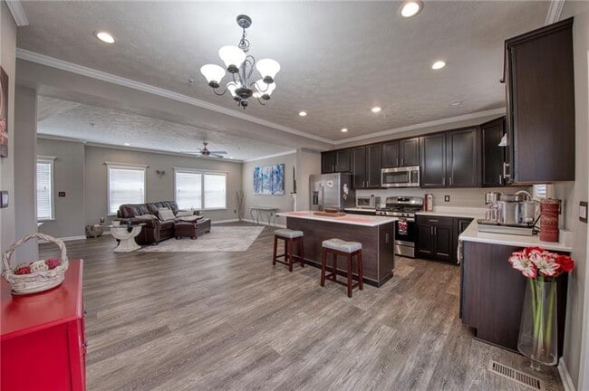 Building Photo - 109 Shaley Dr