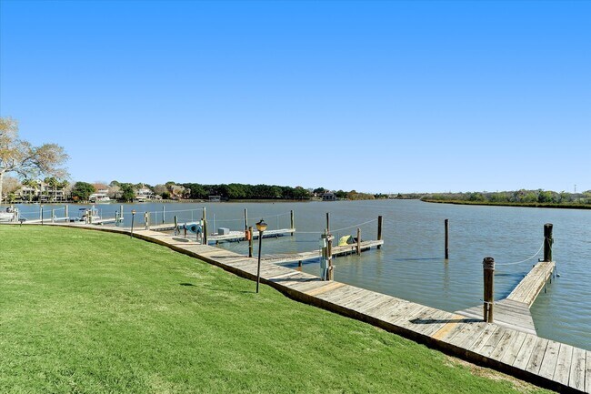 Building Photo - 18809 Egret Bay Blvd