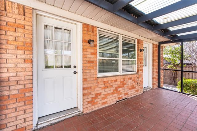 Building Photo - 2107 Healey Dr