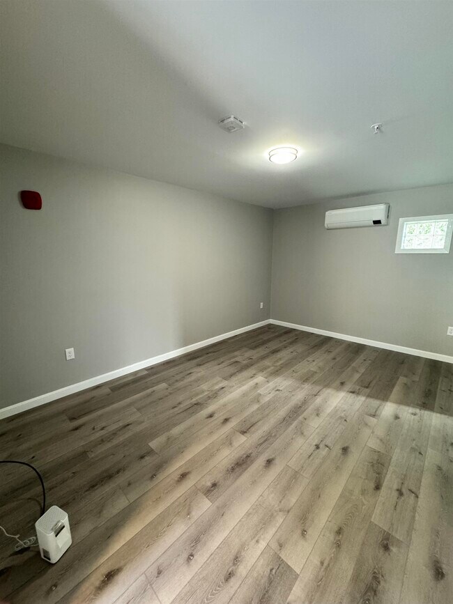 Building Photo - 24 Monarch Wy