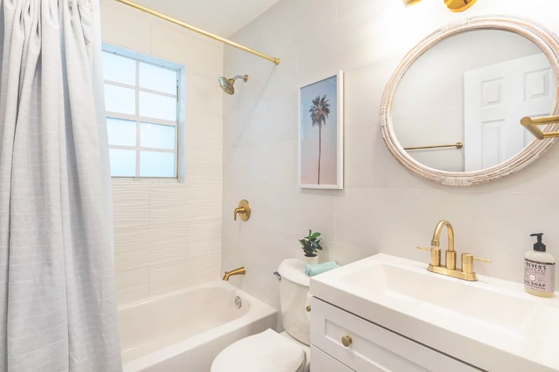 Building Photo - 2039 Monroe Ave