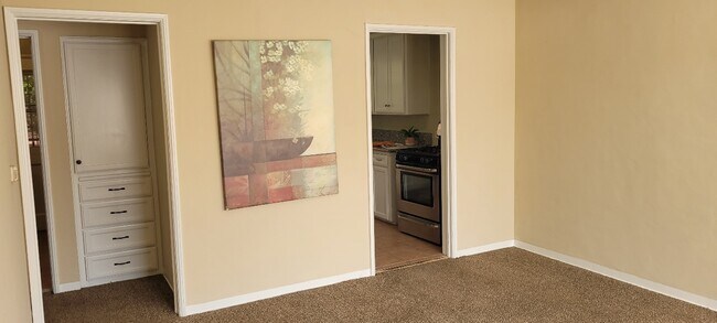 living room - 2303 W 80th St