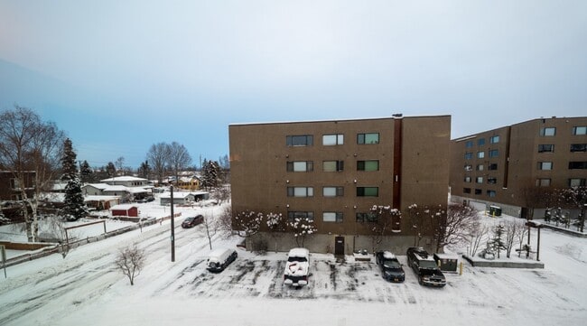 Building Photo - 310 E 11th Ave