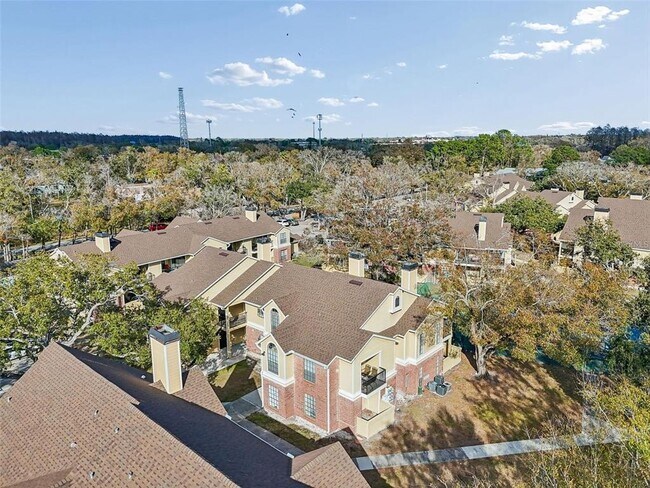 Building Photo - 8742 Mallard Reserve Dr