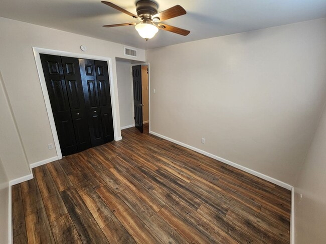 Building Photo - 1795 Carlyle Dr