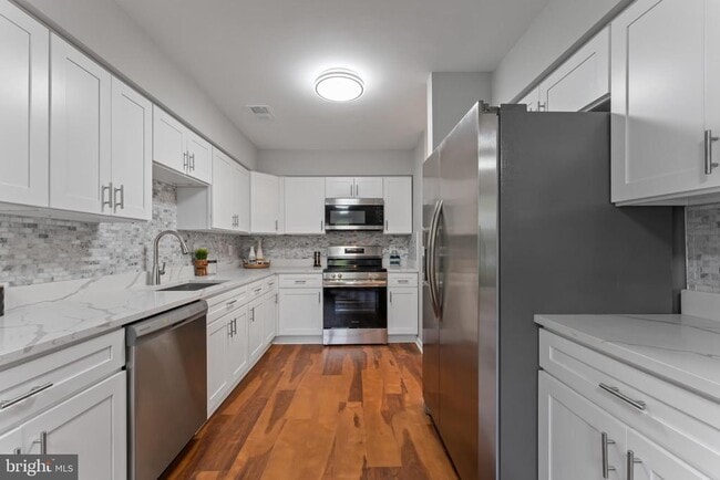 Building Photo - 9432 Trevino Terrace