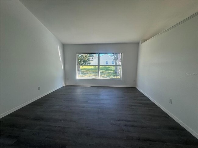 Building Photo - 215 Hollowbrook Cir