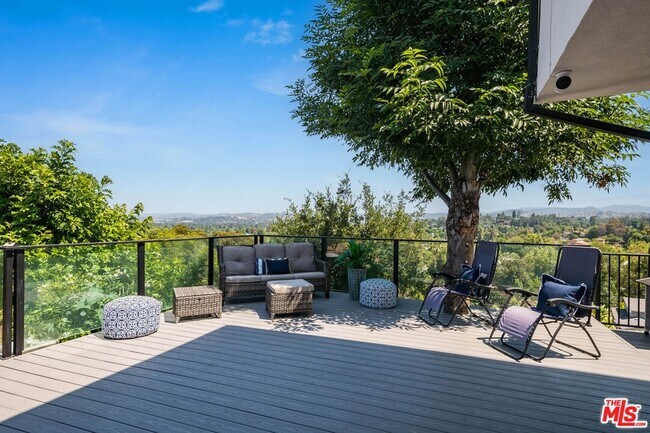 Building Photo - 6426 Ellenview Ave