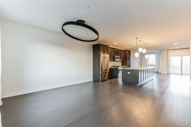 Building Photo - Stunning Carriage Home in the King of Prussia Town Center