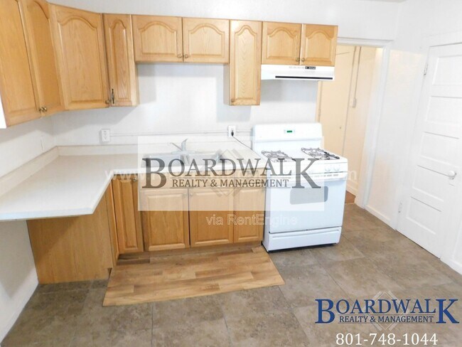 Building Photo - 2992 S 8850 W