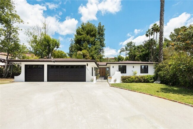 Building Photo - 937 Misty Isle Dr
